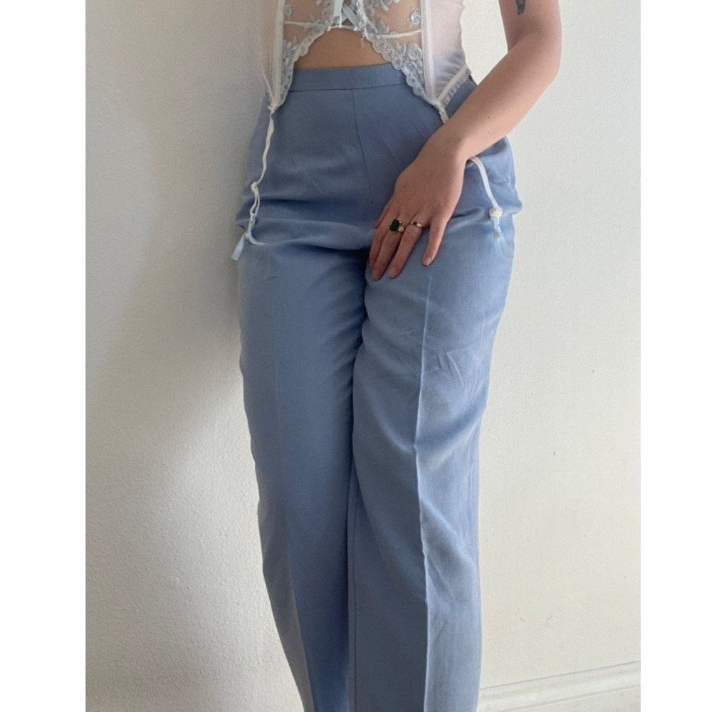 EUC Tommy Bahama 100% Silk High waist Capris